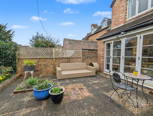 Photo 25- click for photo gallery